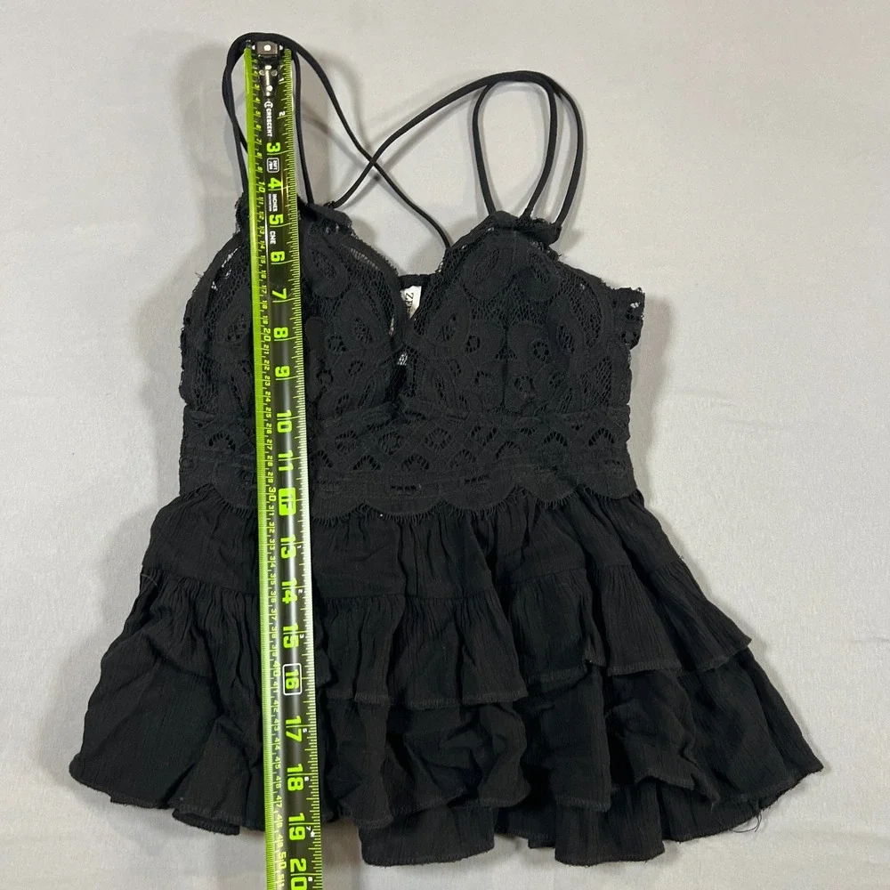 Zenana Camisole Tank Top Kids Medium Black Crochet Lace Ruffled Spaghetti Strap